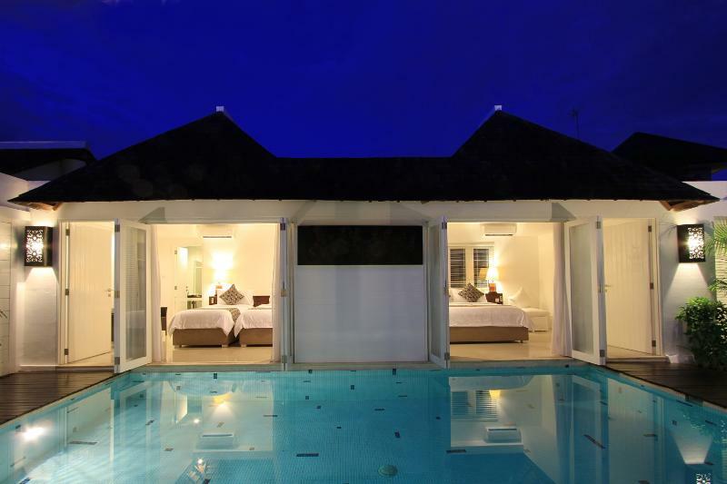 Collection O 20 Astana Kunti Seminyak Hotel Exterior photo
